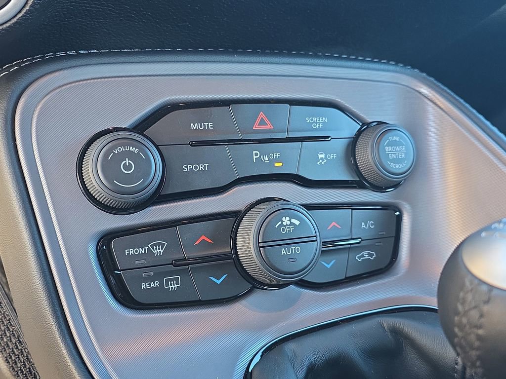 Used 2023 Dodge Challenger R/T w/ Blacktop Package image 19