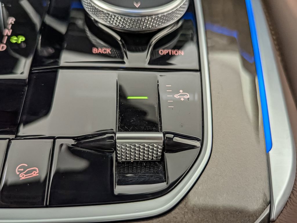 Certified 2022 BMW X5 xDrive45e w/ Parking Assistance Package image 31