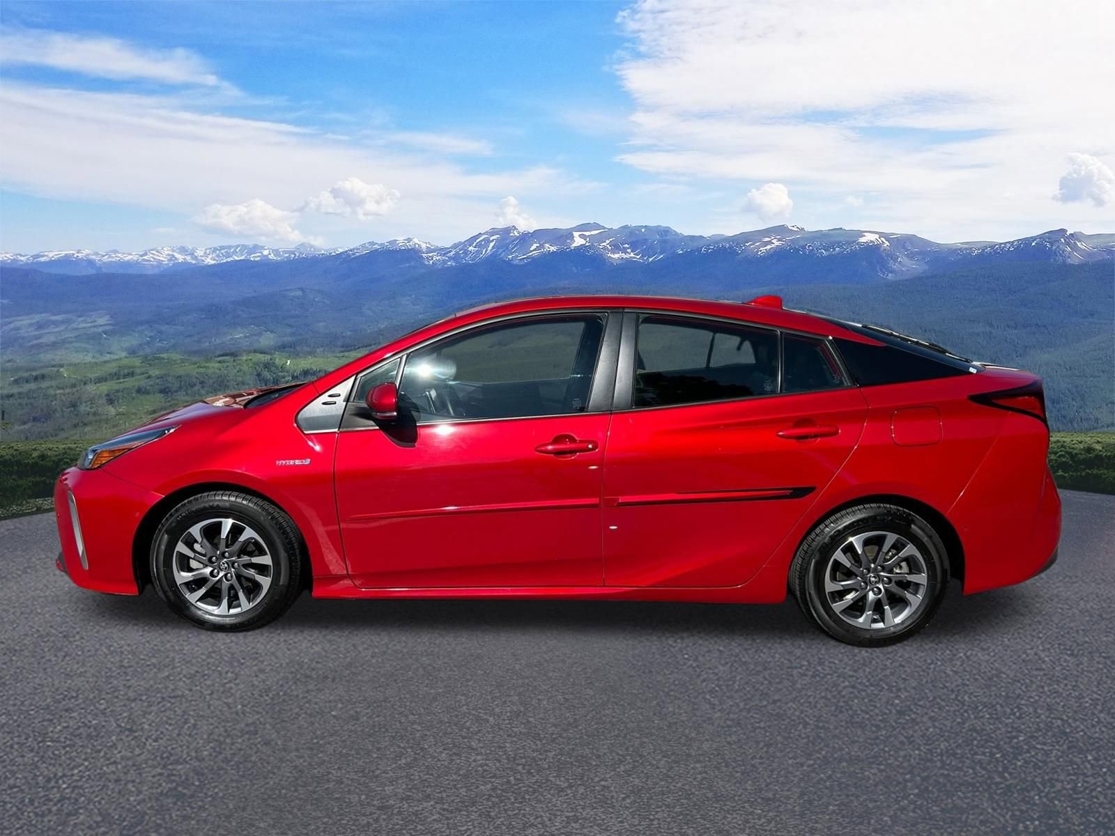 Certified 2022 Toyota Prius Limited w/ Premium Convenience Package FWD image 2