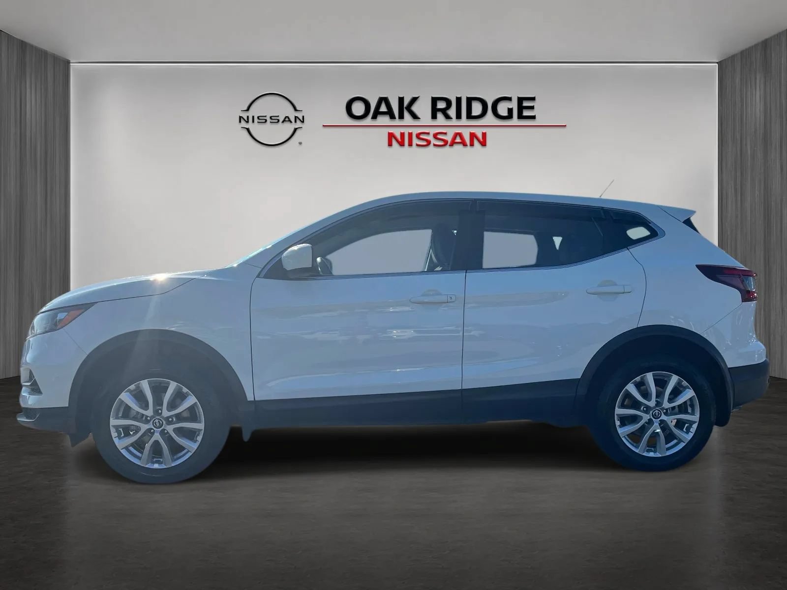 Used 2022 Nissan Rogue Sport S FWD image 6