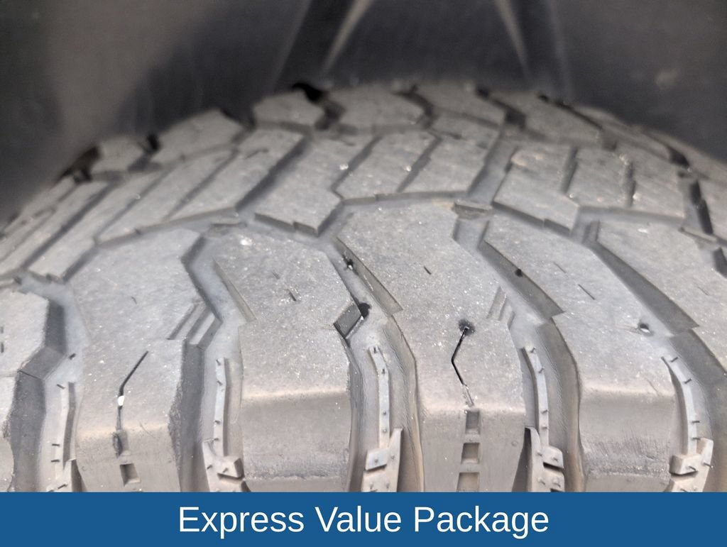 Used 2018 RAM 1500 Express w/ Express Value Package RWD image 17