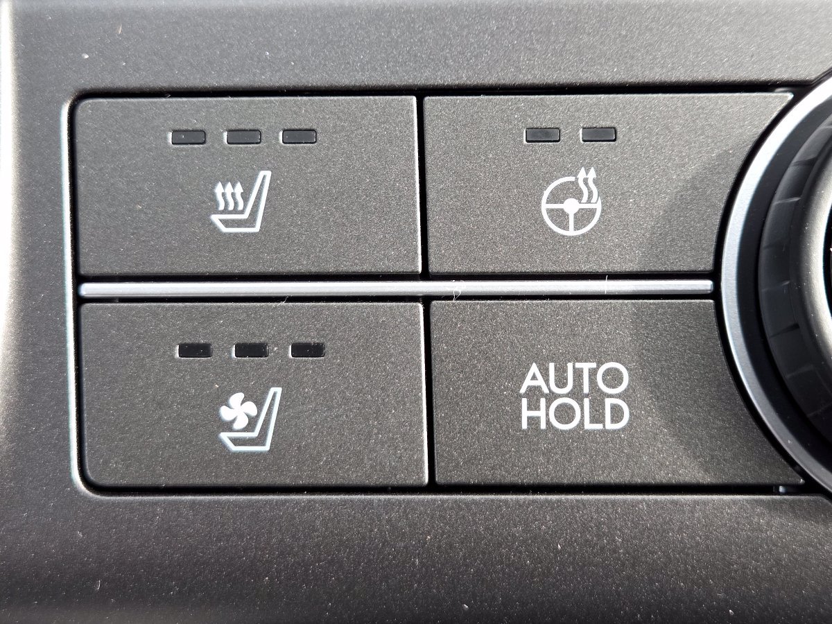 New 2027 Hyundai Kona Limited AWD/4WD image 8