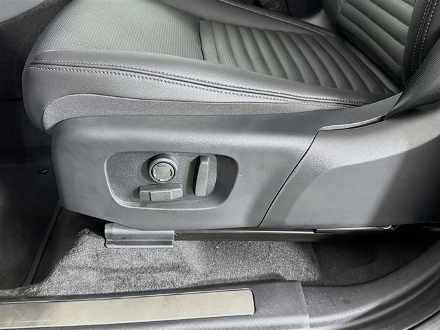 New 2026 Land Rover Discovery Sport Landmark image 22