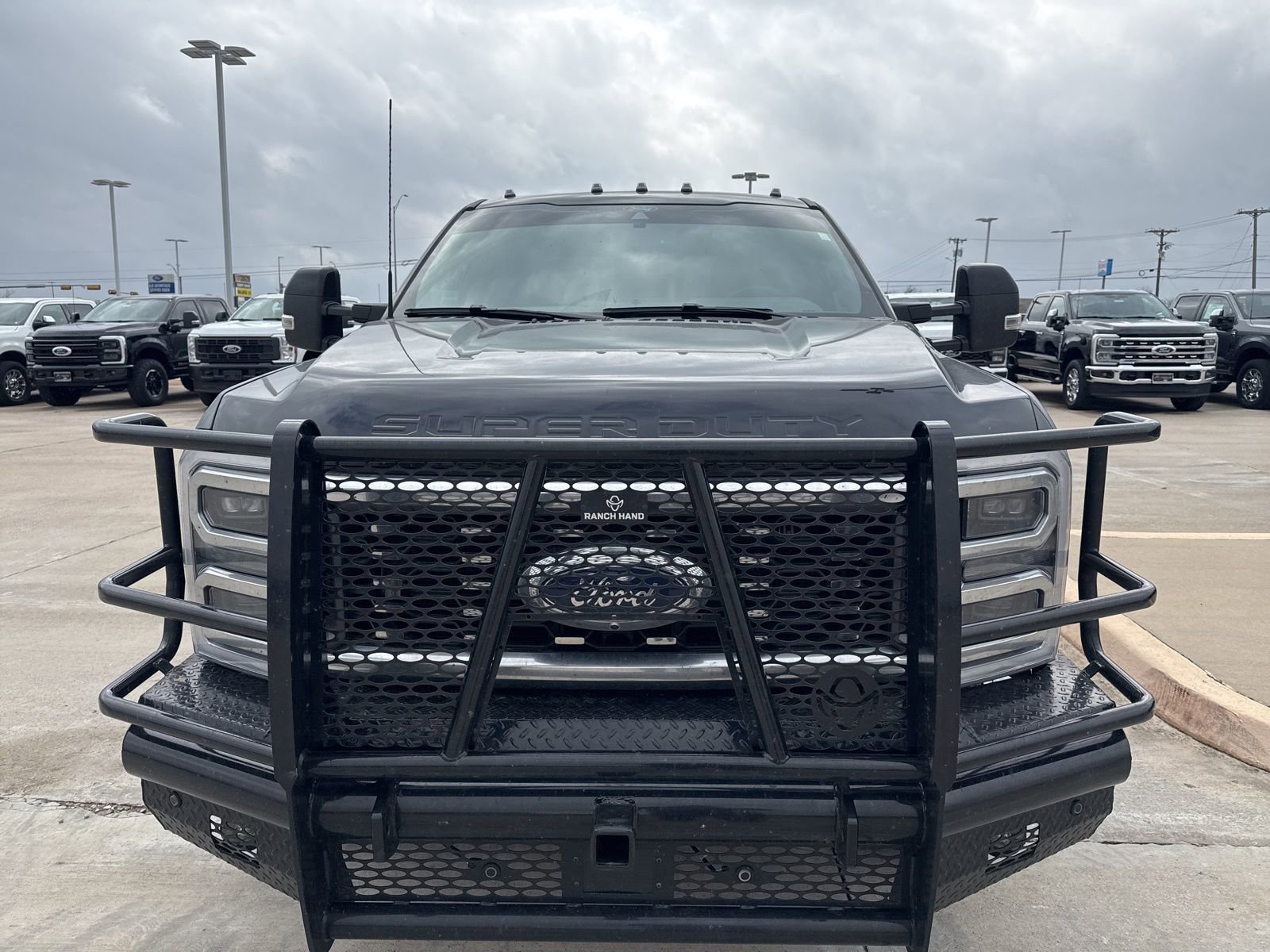 Used 2025 Ford F350 Platinum image 9