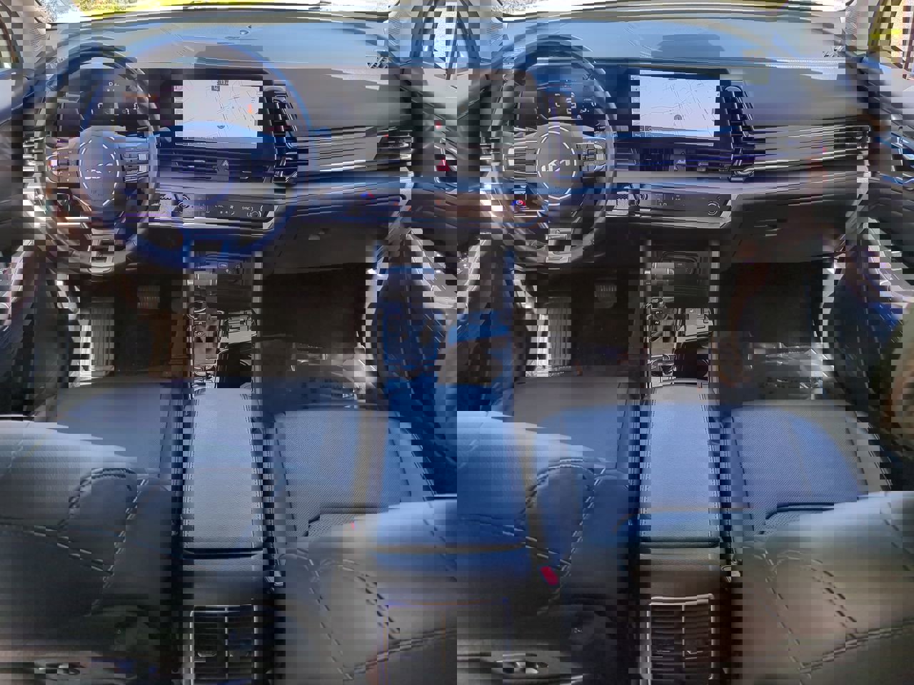 Certified 2023 Kia Sportage EX image 14