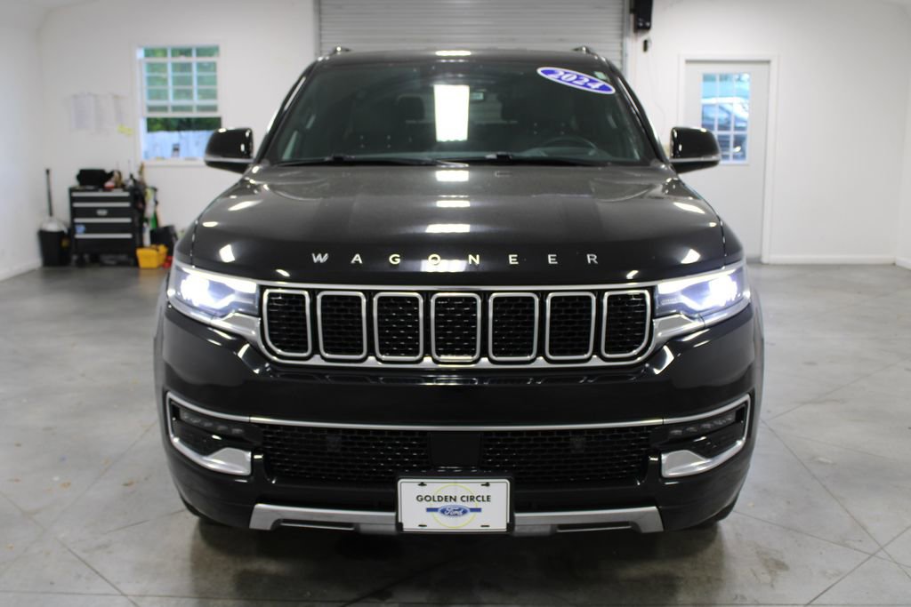 Used 2024 Jeep Wagoneer Series III AWD/4WD image 3