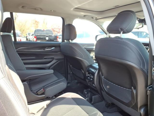 Certified 2023 Jeep Grand Cherokee L Laredo w/ Luxury Tech Group I AWD/4WD image 24