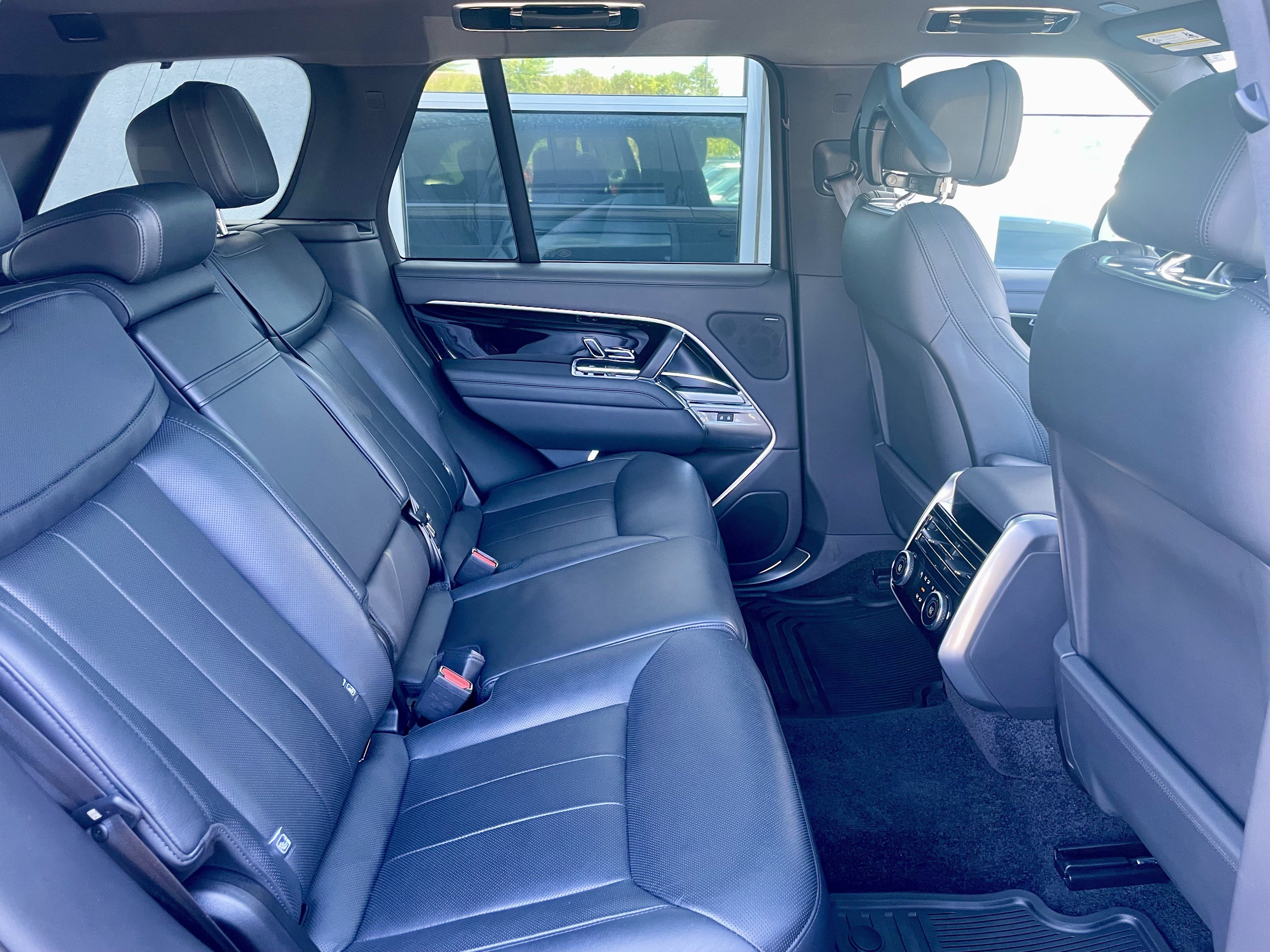 Used 2023 Land Rover Range Rover SE AWD/4WD image 31