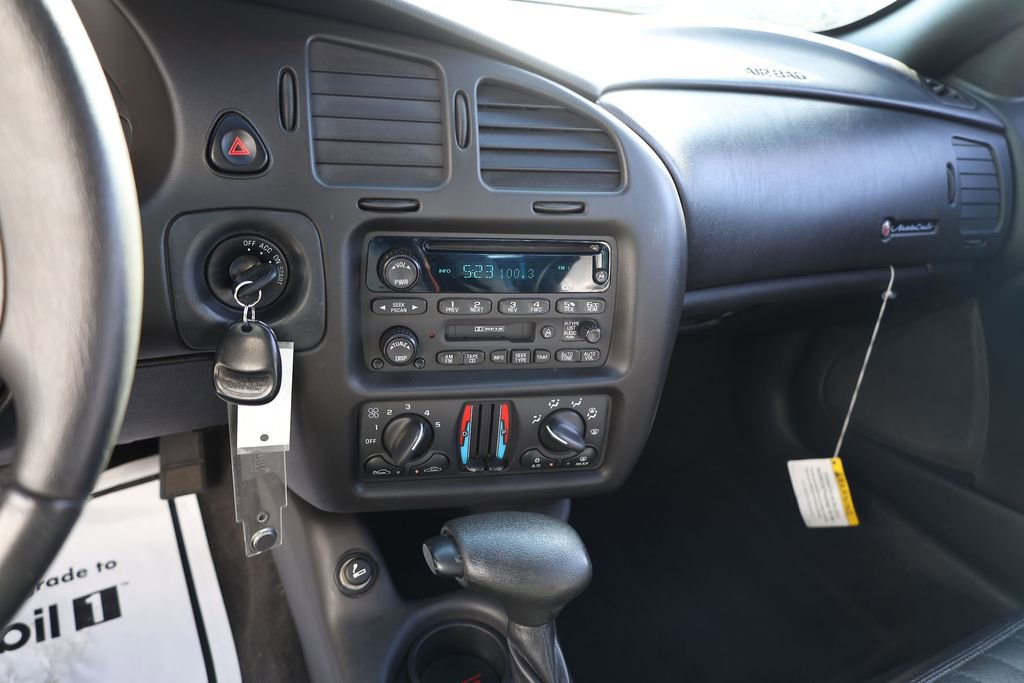 Used 2000 Chevrolet Monte Carlo SS w/ Preferred Equipment Group image 15