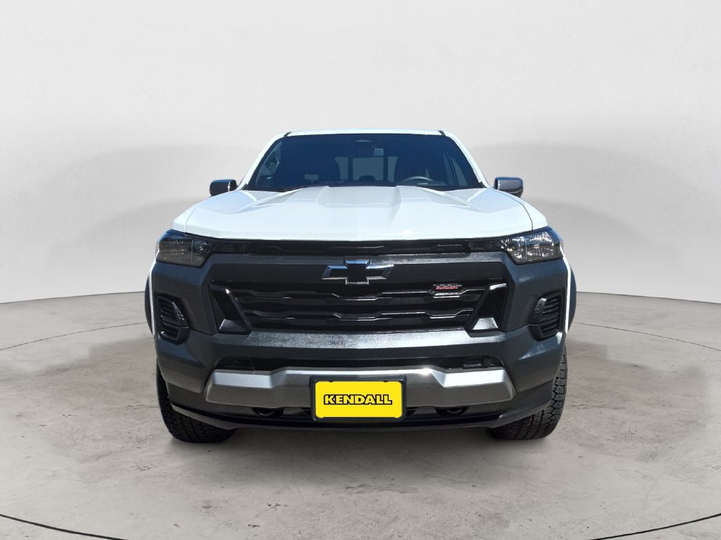 Certified 2025 Chevrolet Colorado Trail Boss AWD/4WD image 2