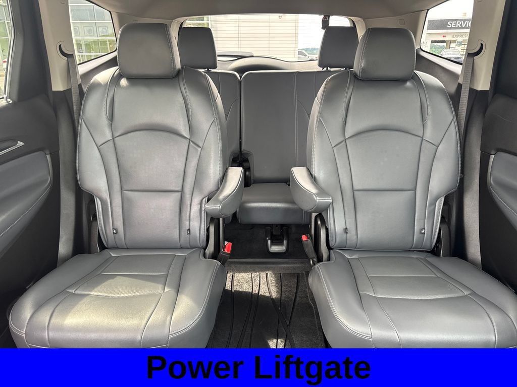 Used 2021 Buick Enclave Essence w/ Sound and Sites Package AWD/4WD image 18