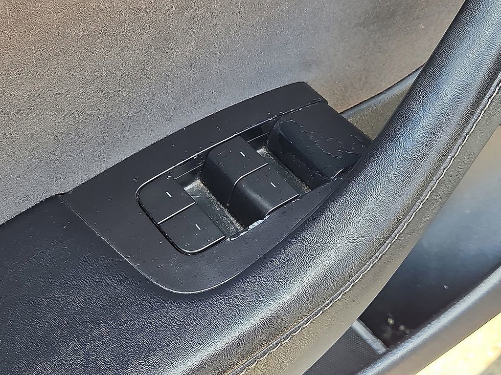 Used 2021 Tesla Model 3 Standard Range Plus image 14
