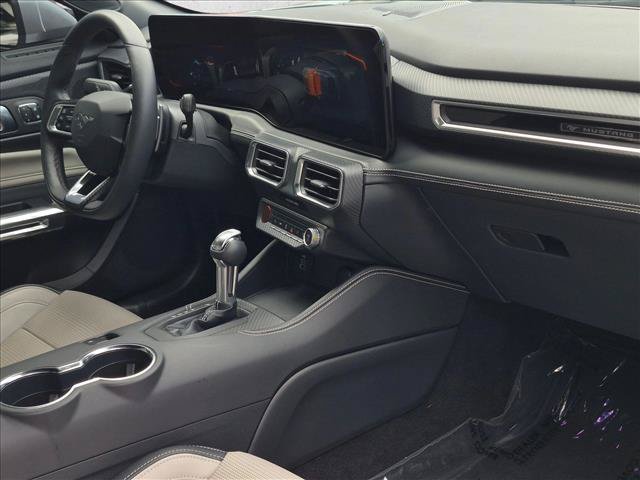Used 2025 Ford Mustang GT Premium RWD image 21