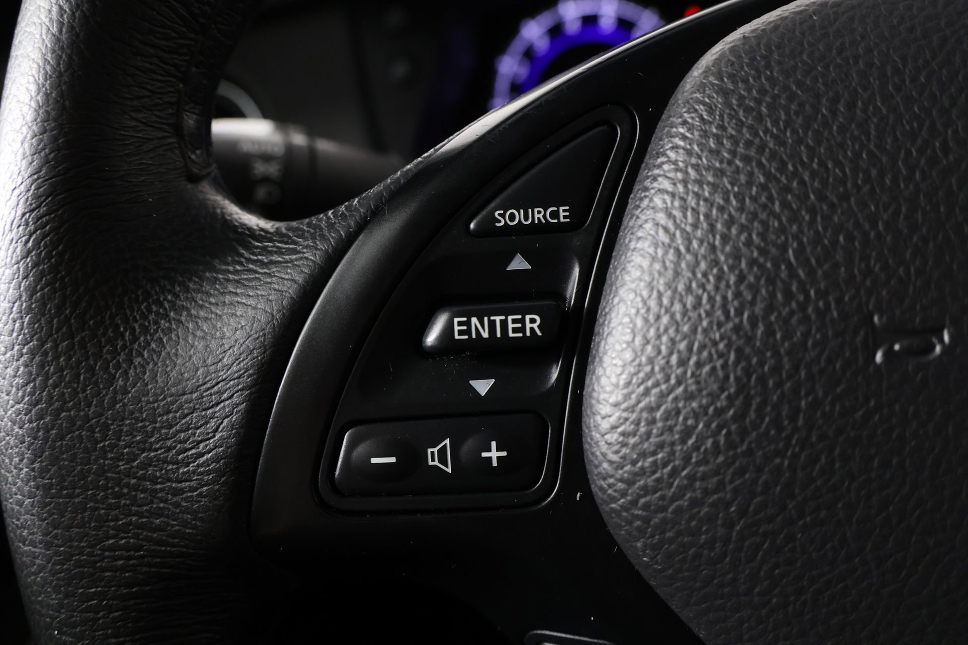 Used 2017 INFINITI QX50 Base image 24