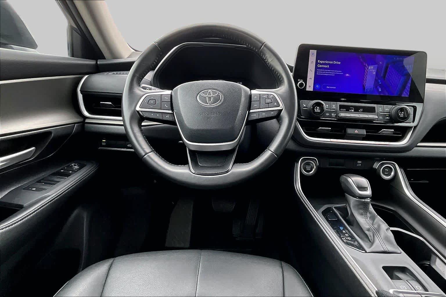 Used 2025 Toyota Grand Highlander AWD image 6