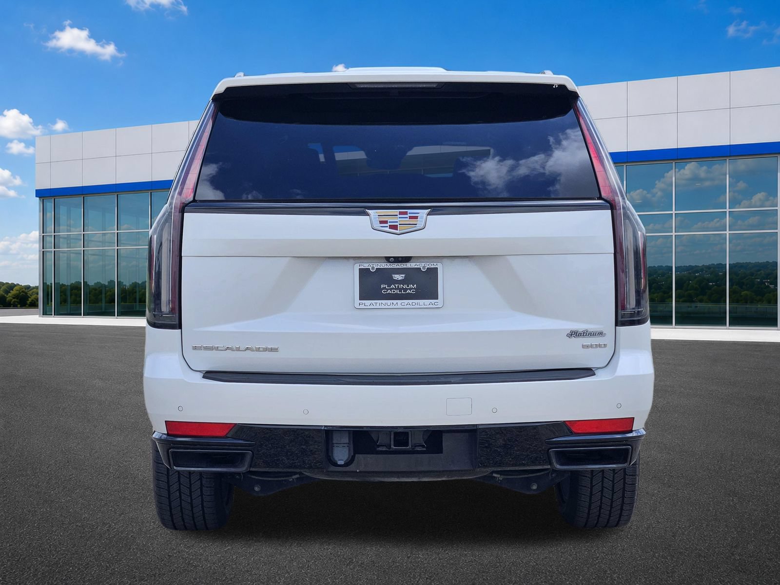 Used 2023 Cadillac Escalade ESV Sport w/ Heavy-Duty Trailer Package AWD/4WD image 8