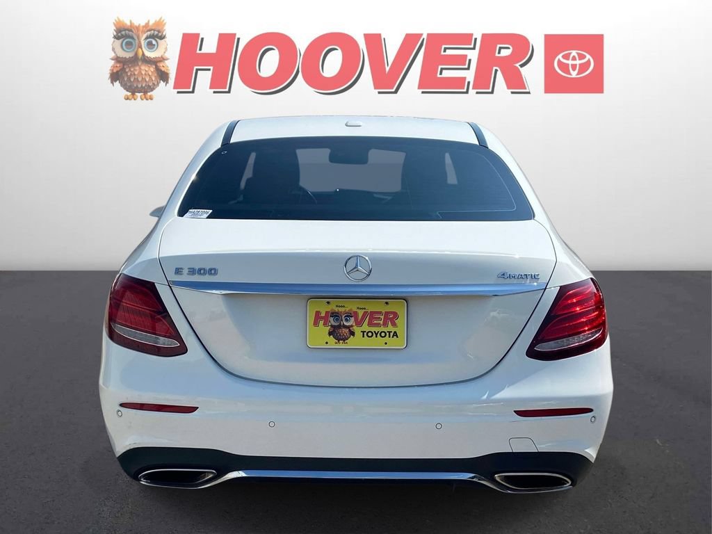 Used 2017 Mercedes-Benz E 300 4MATIC image 8