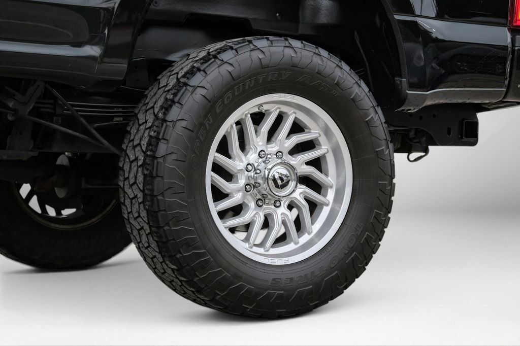 Used 2022 Ford F350 Platinum w/ FX4 Off-Road Package AWD/4WD image 59