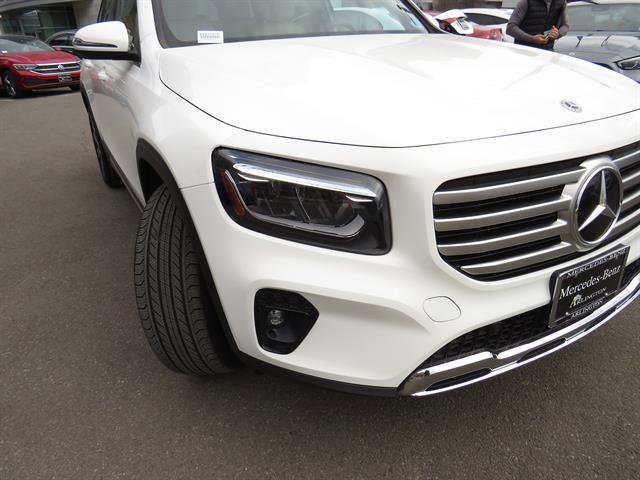 Used 2025 Mercedes-Benz GLB 250 4MATIC image 21