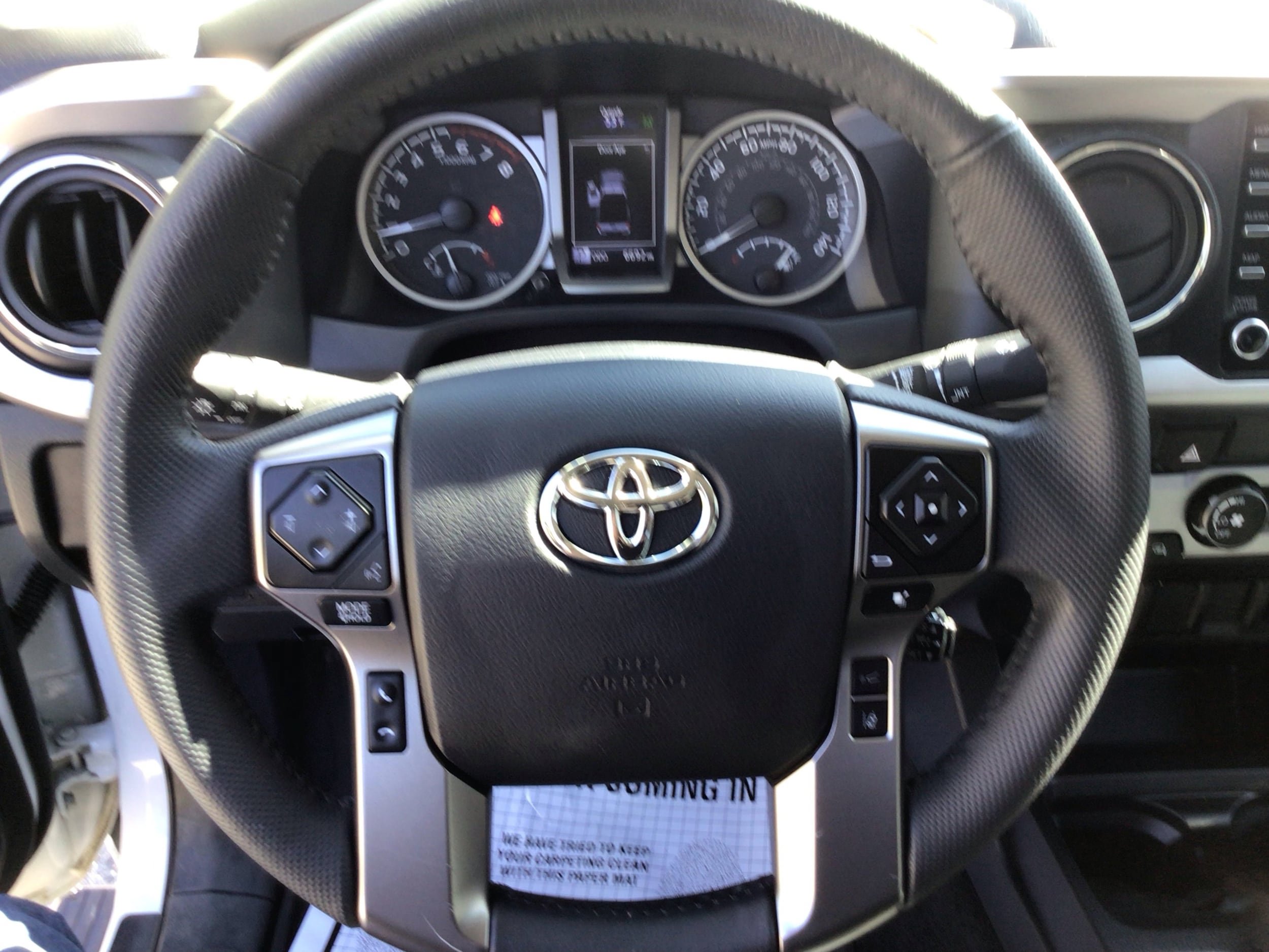 Used 2023 Toyota Tacoma SR5 RWD image 15