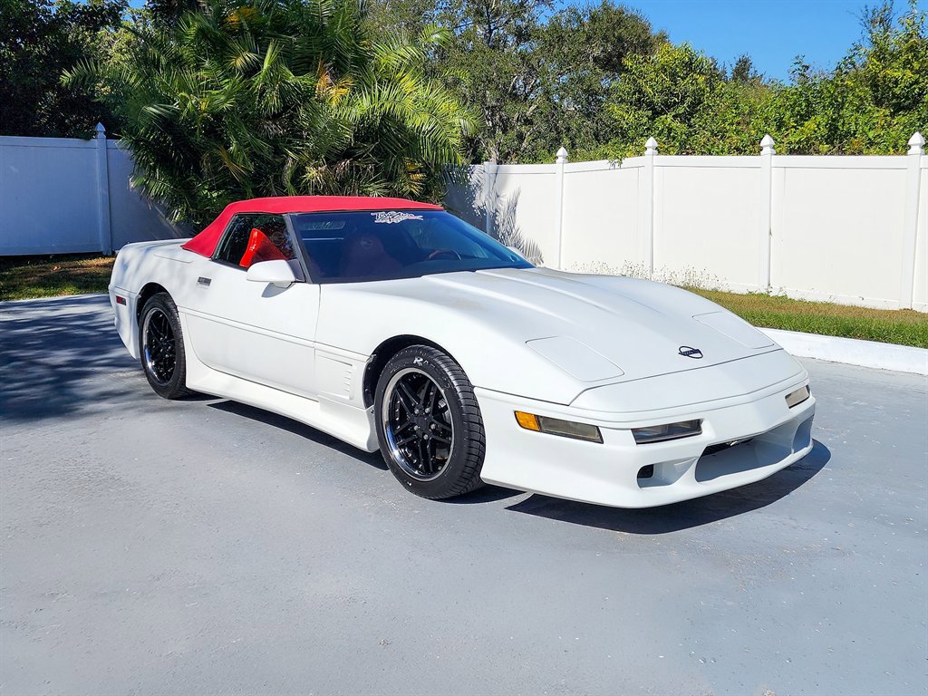 Used 1995 Chevrolet Corvette Convertible image 10
