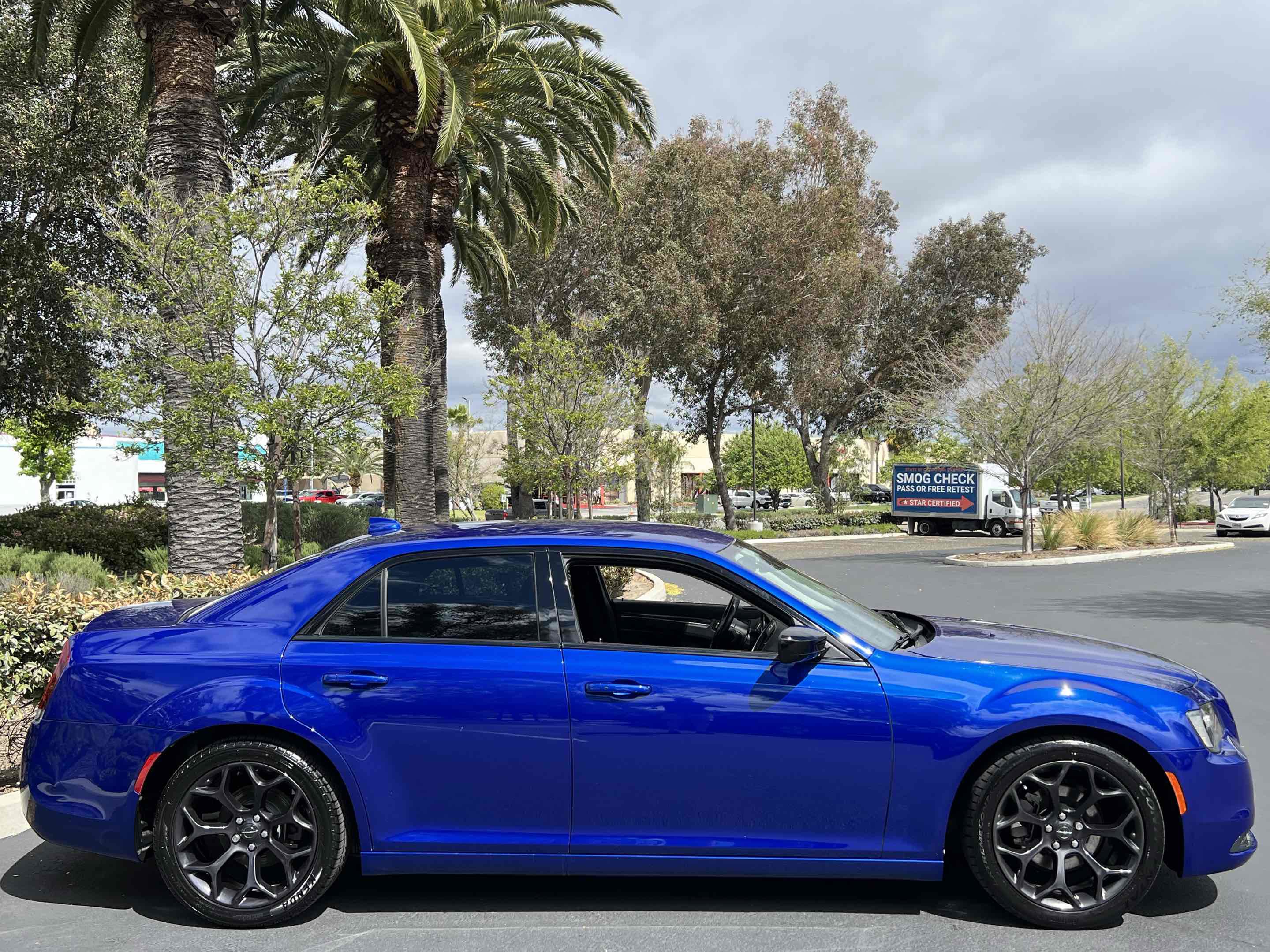 Used 2019 Chrysler 300 Touring w/ Sport Appearance Package image 15