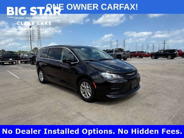 Used 2023 Chrysler Voyager LX FWD video 1