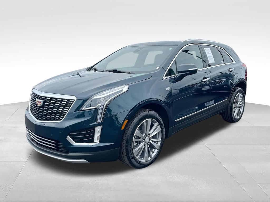 Used 2025 Cadillac XT5 Premium Luxury AWD/4WD image 4