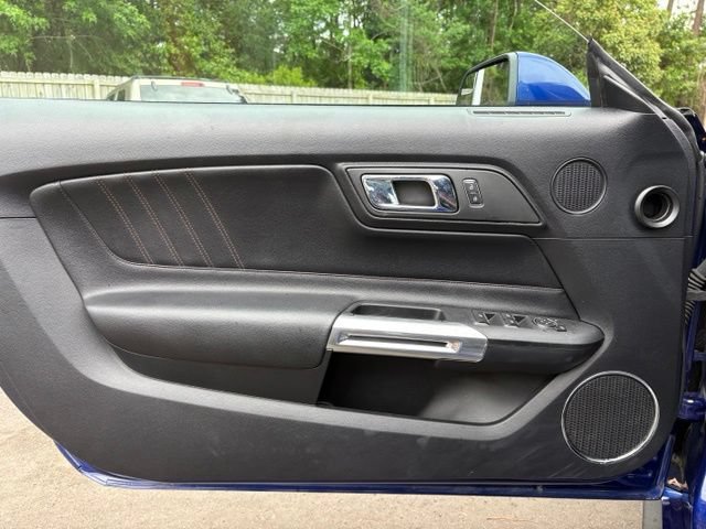 Used 2015 Ford Mustang GT Premium RWD image 9
