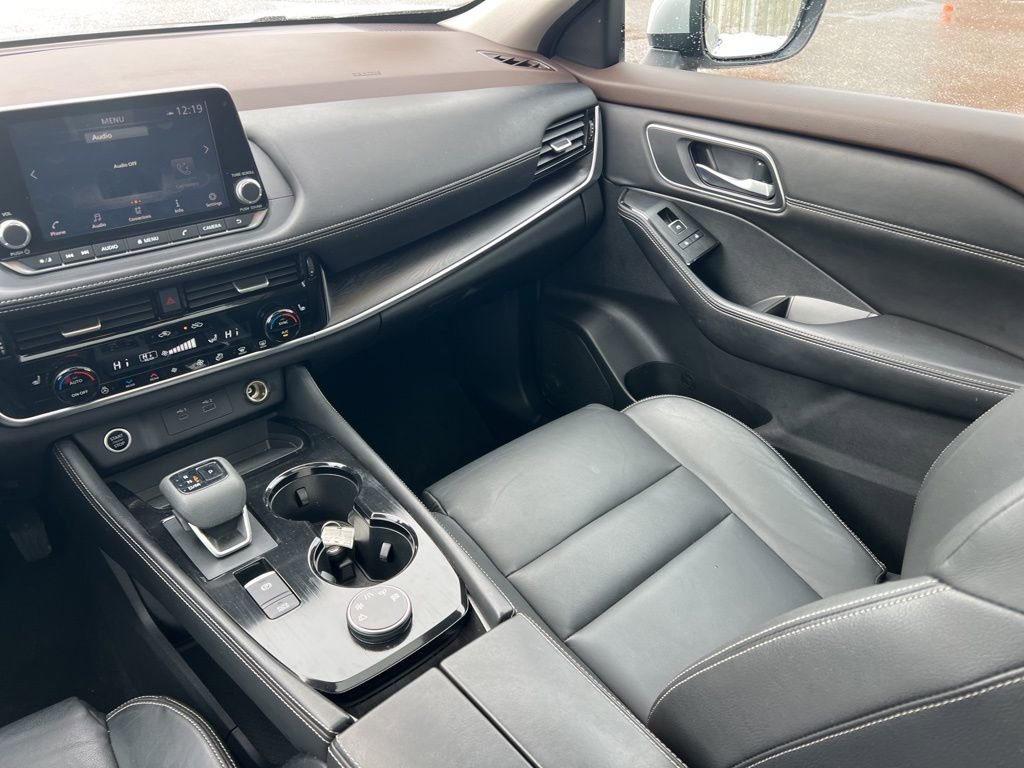 Used 2021 Nissan Rogue SL image 25