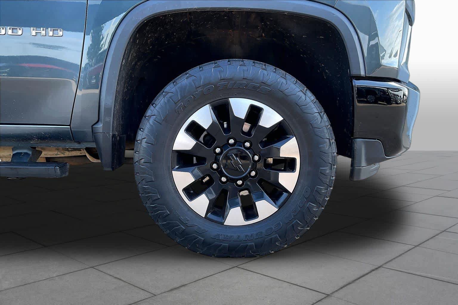 Certified 2020 Chevrolet Silverado 2500 Custom w/ Custom Convenience Package AWD/4WD image 12