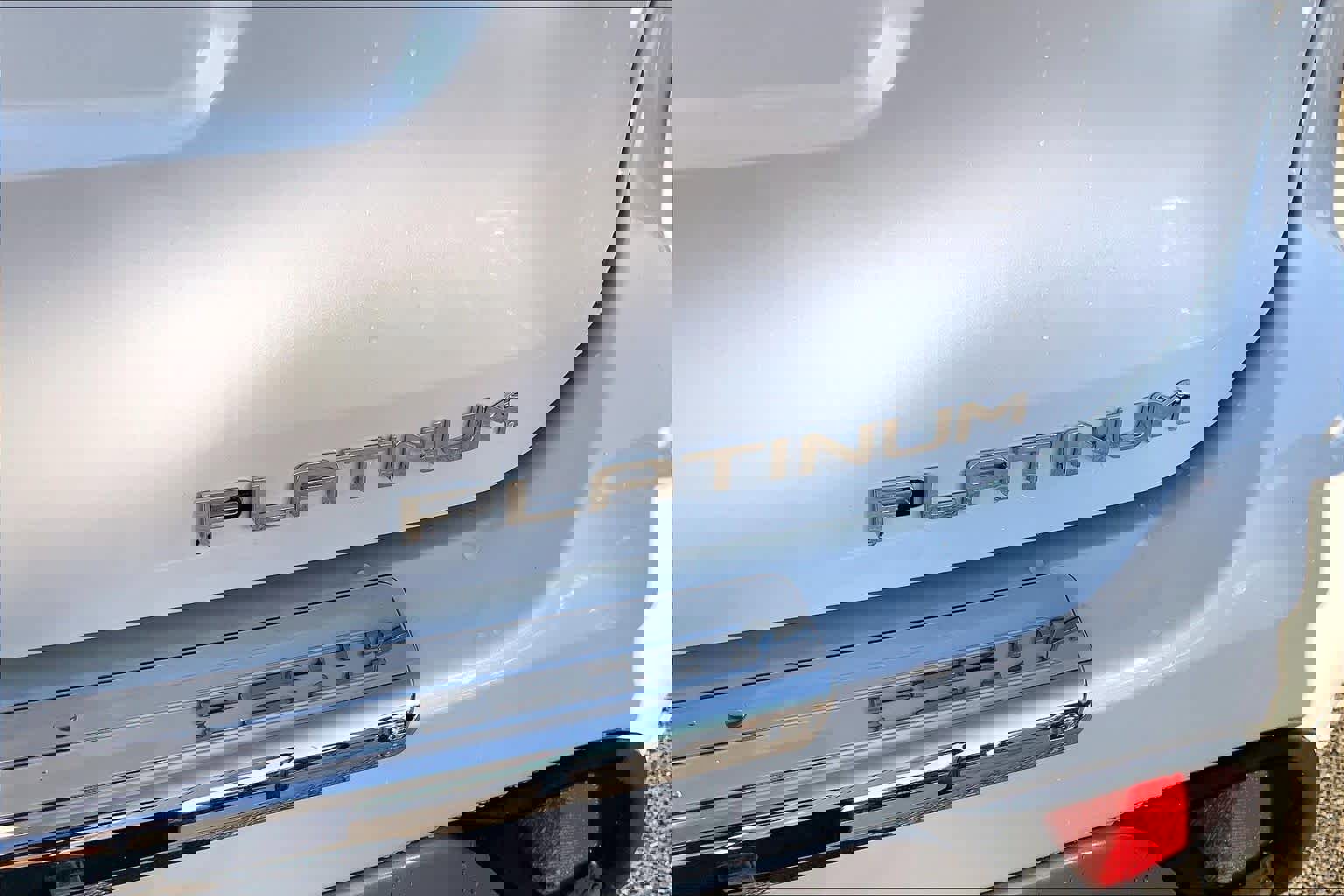 New 2026 Toyota Highlander Platinum image 15