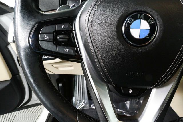 Used 2017 BMW 530i xDrive AWD/4WD image 9