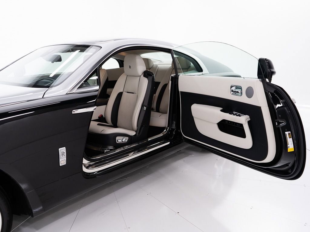 Used 2019 Rolls-Royce Wraith image 9