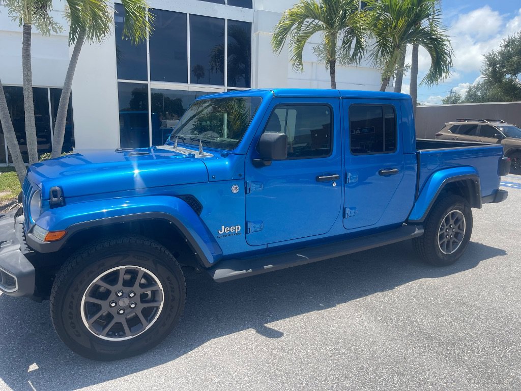 Used 2022 Jeep Gladiator Overland w/ Popular Equipment Package AWD/4WD image 38