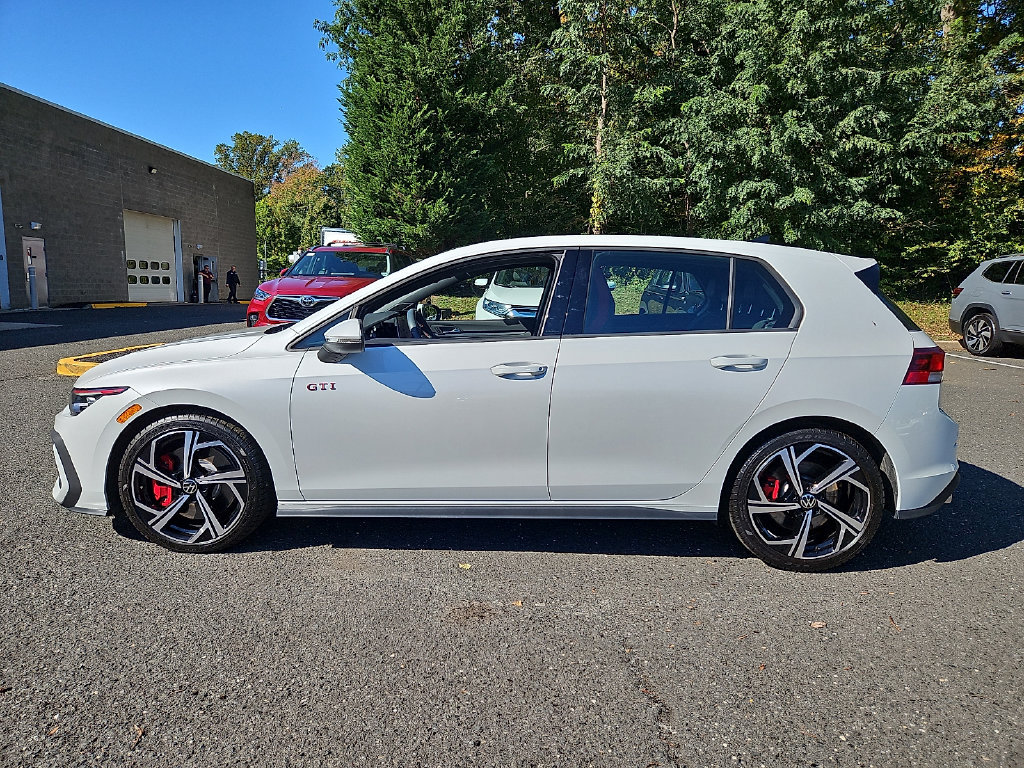 Certified 2025 Volkswagen GTI SE FWD image 8