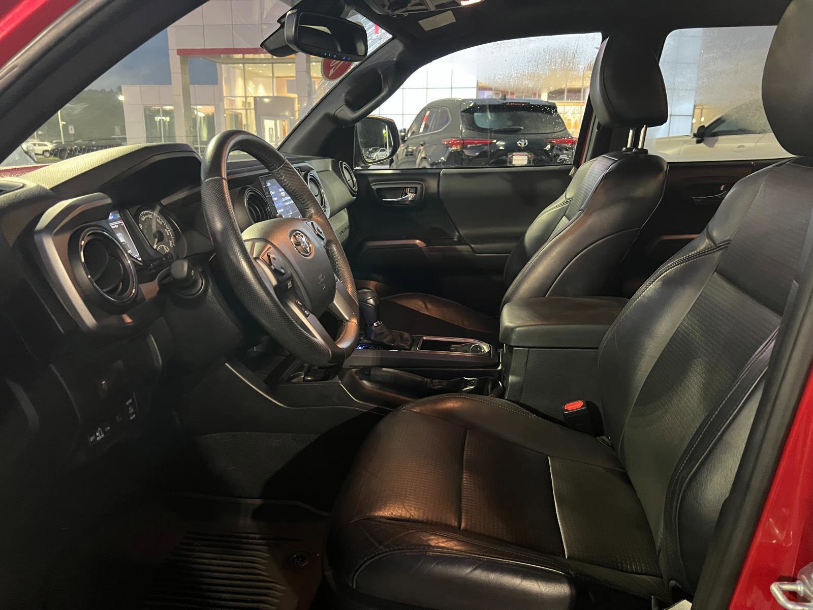 Certified 2021 Toyota Tacoma TRD Off-Road image 8