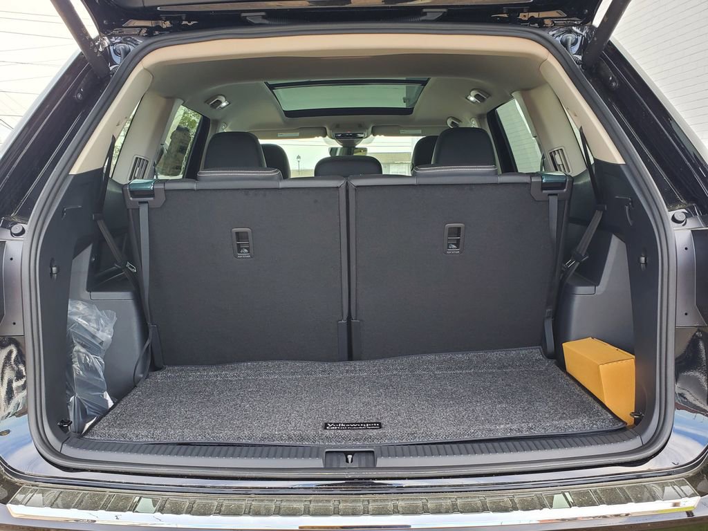 New 2026 Volkswagen Atlas SE FWD image 7