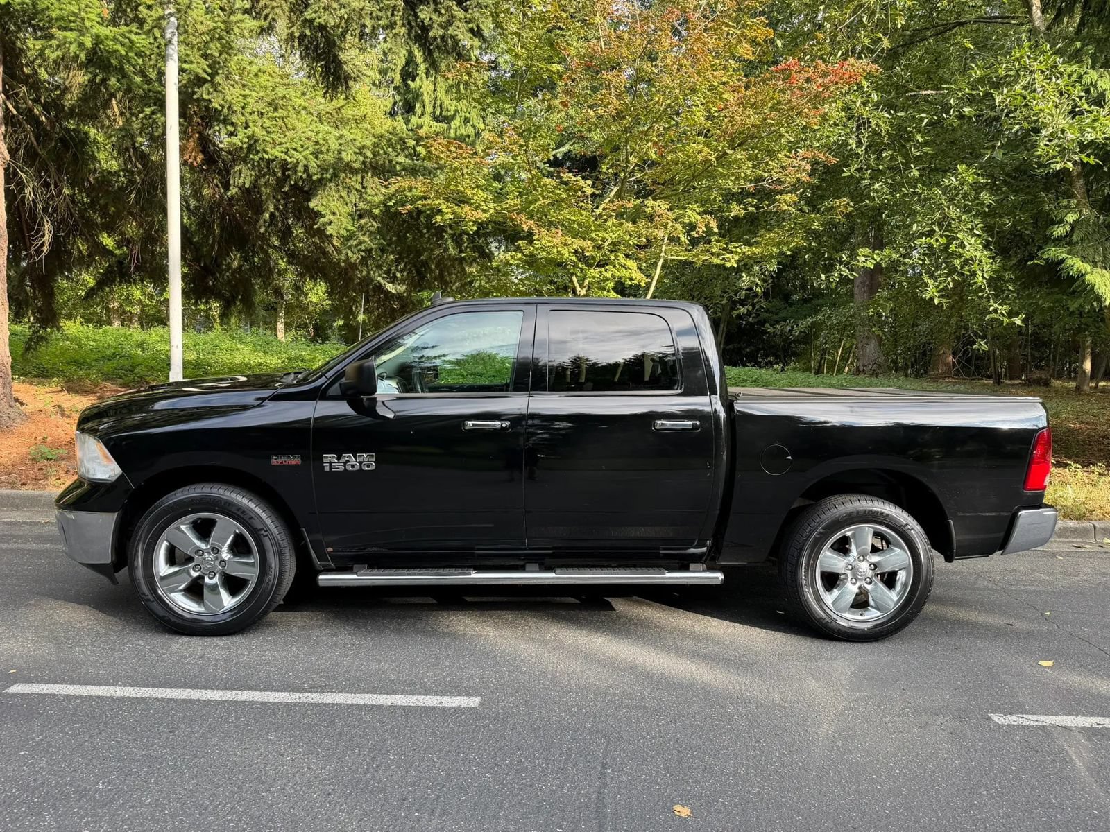 Used 2015 RAM 1500 Big Horn AWD/4WD image 2