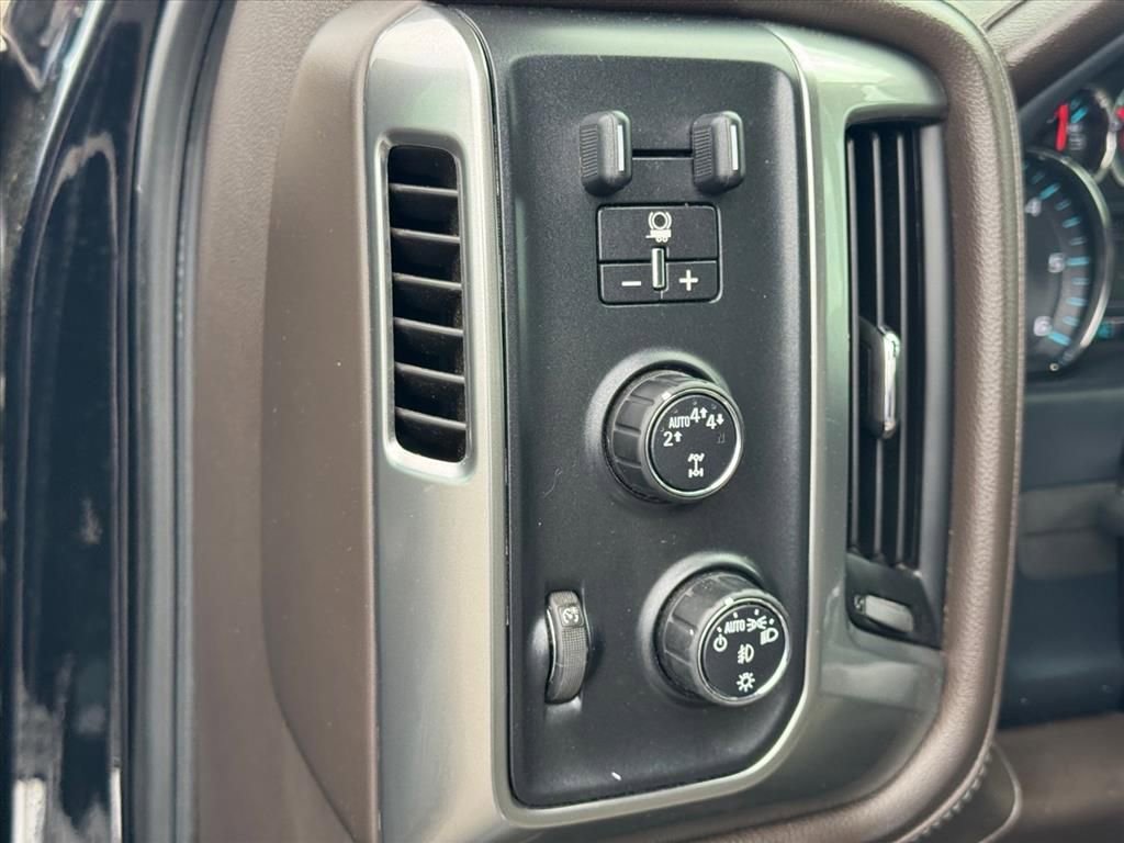 Used 2018 Chevrolet Silverado 1500 LTZ Z71 w/ LTZ Plus Package image 15