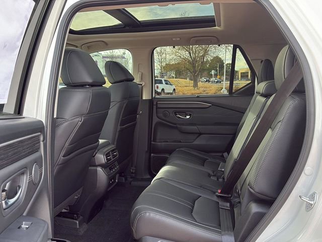 New 2026 Honda Pilot Touring image 8