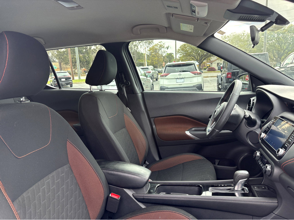 Used 2024 Nissan Kicks SR image 8
