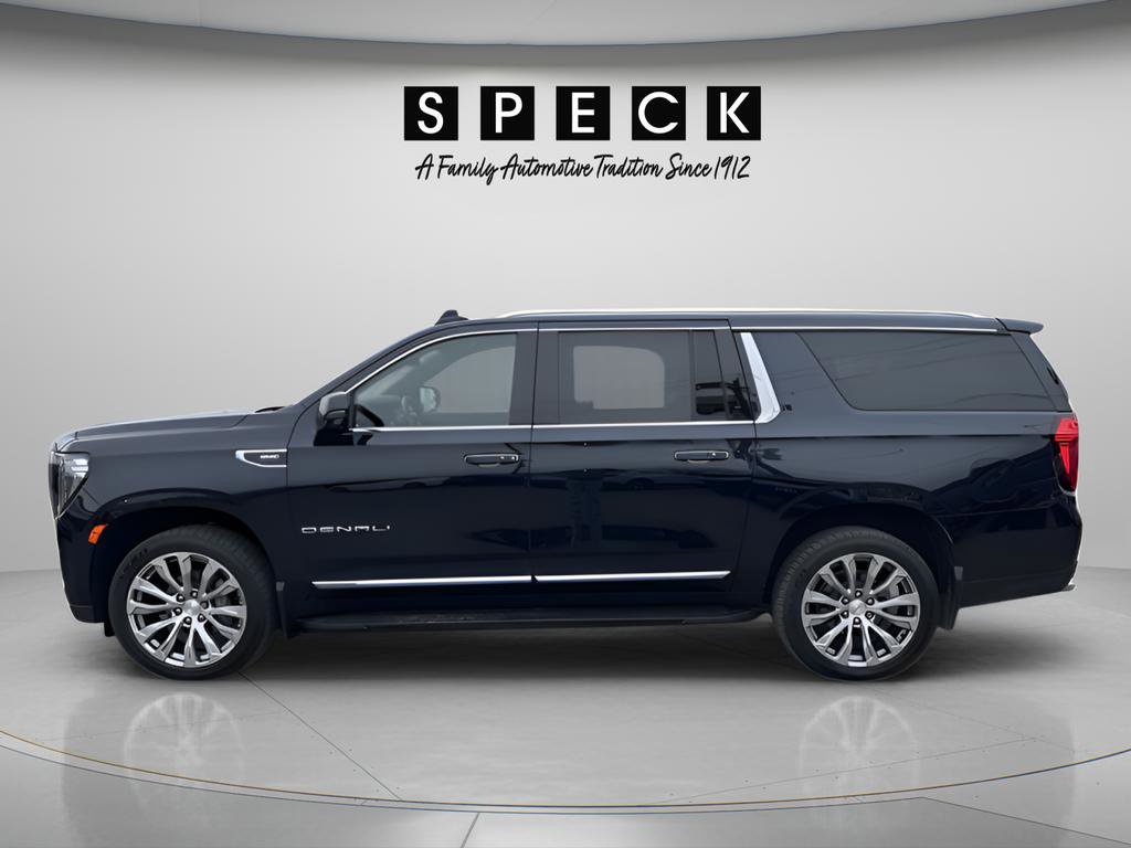 Used 2022 GMC Yukon XL Denali image 2