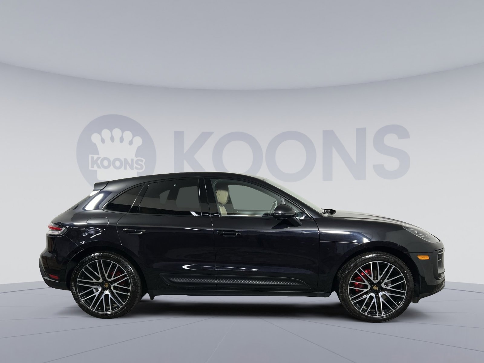 Used 2022 Porsche Macan S image 8