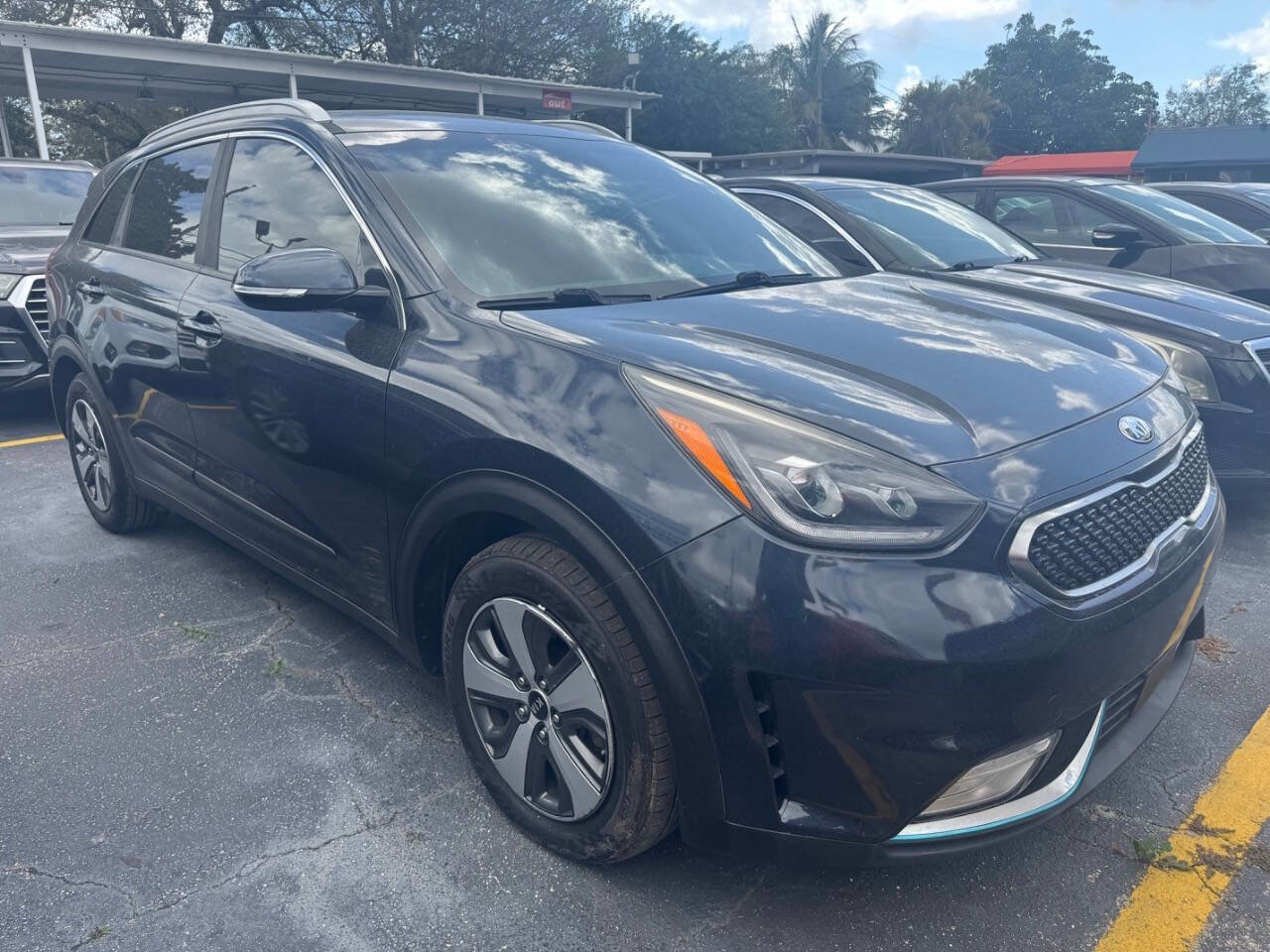 Used 2018 Kia Niro EX Premium image 6