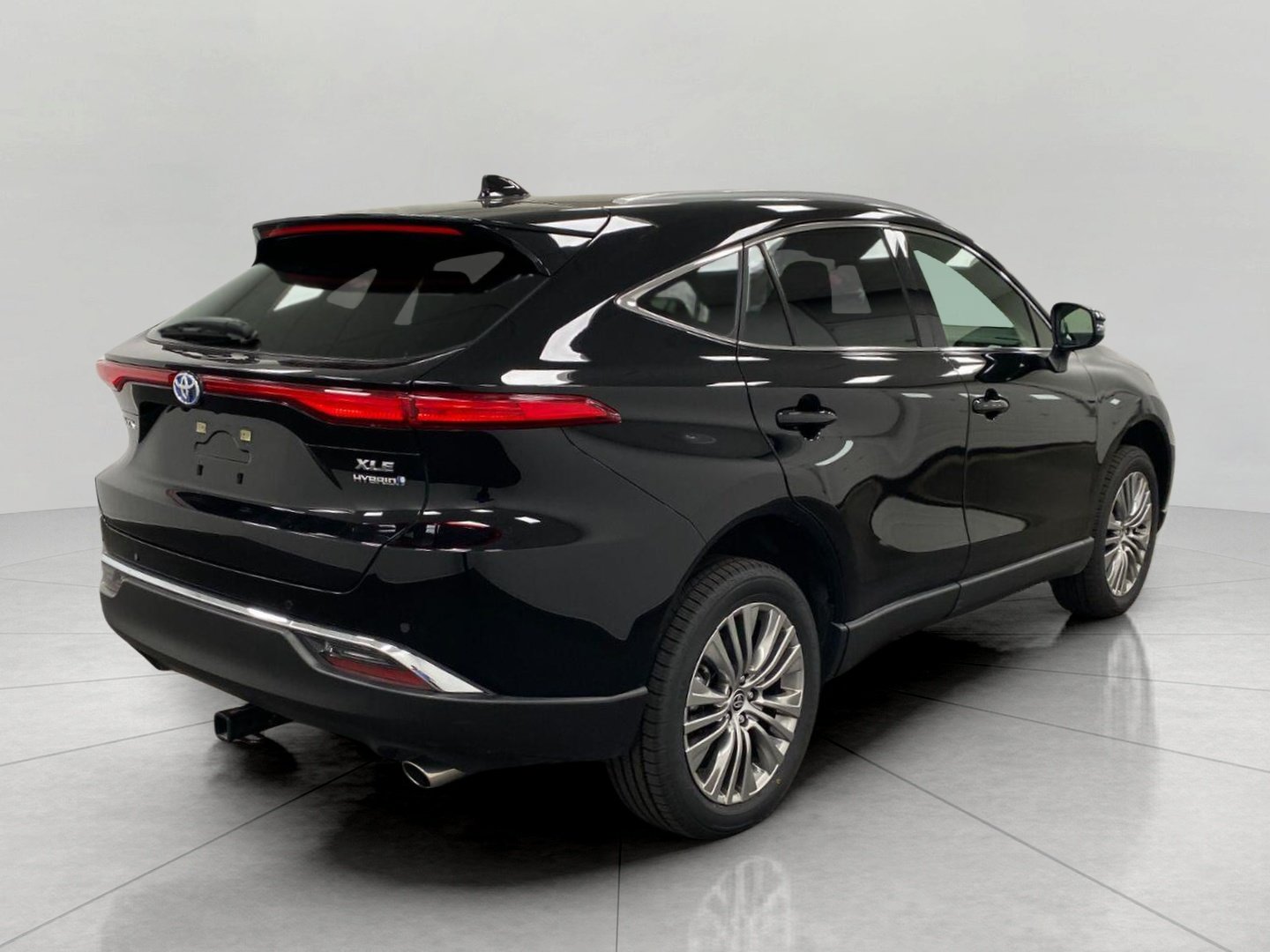 Used 2022 Toyota Venza XLE AWD/4WD image 4