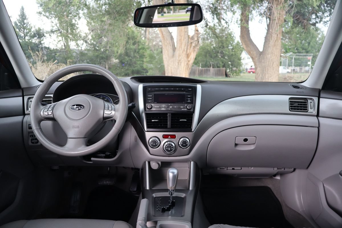 Used 2010 Subaru Forester 2.5X Limited w/ Popular Equipment Group 4B AWD/4WD image 16