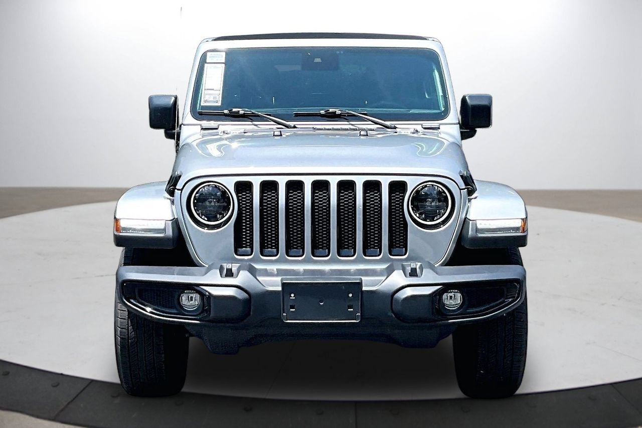 Used 2023 Jeep Wrangler Unlimited Sahara AWD/4WD image 3