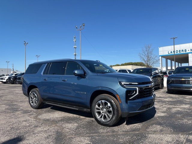 New 2025 Chevrolet Suburban LS