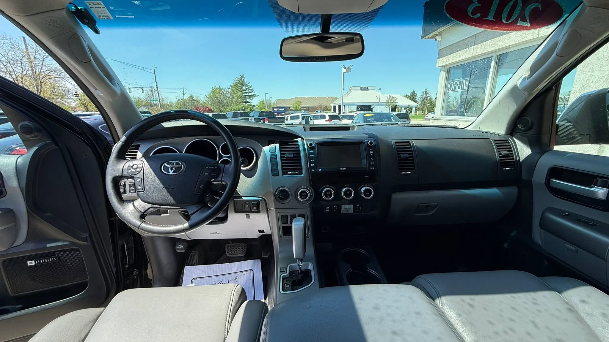 Used 2013 Toyota Sequoia Limited AWD/4WD image 9